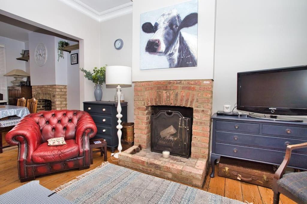 Restful And Cosy 4 Bed Home Minutes From The Beach 桑盖特 外观 照片